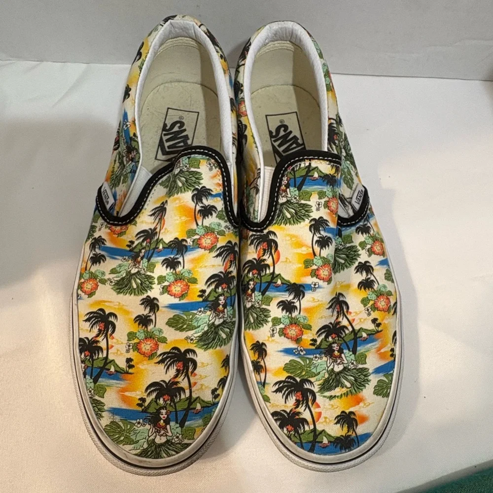Vans Classic Slip-On shoes Aloha Hula palm trees and‎ tropical scenes size 8.5